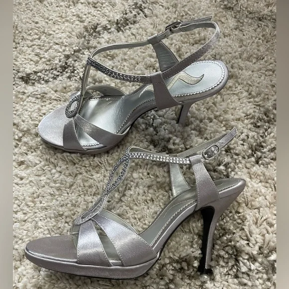 Nina Graysen Heel in Silver Jewel - Picture 3 of 4